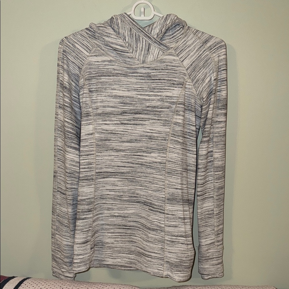 NWOT Lululemon pull over hoodie sweatshirt size 4
